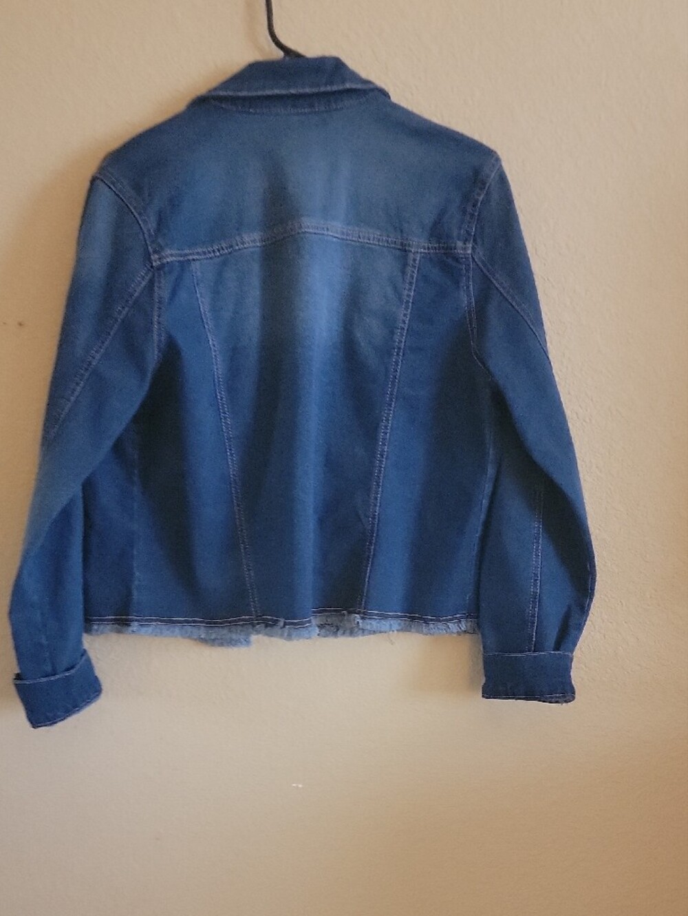 Baccini Classic Blue Denim Jean Jacket - Picture 2 of 3